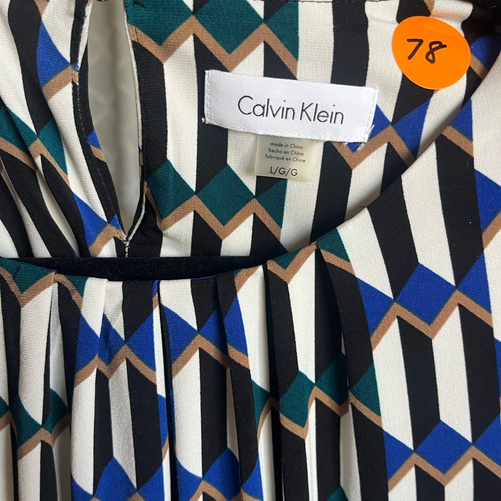 Calvin Klein Geo-Print Pleated Shell